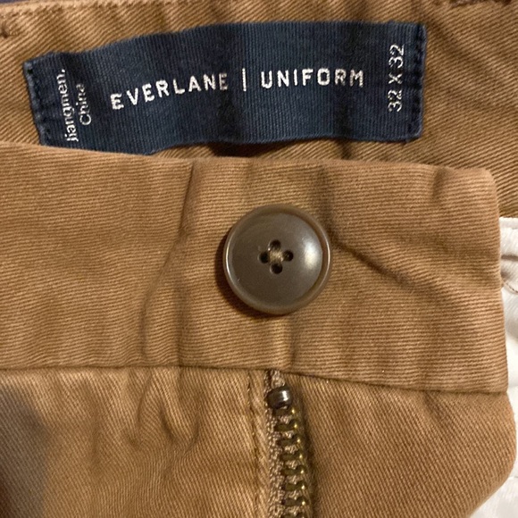 Everlane Uniform Khaki Waist 32” - Picture 3 of 3